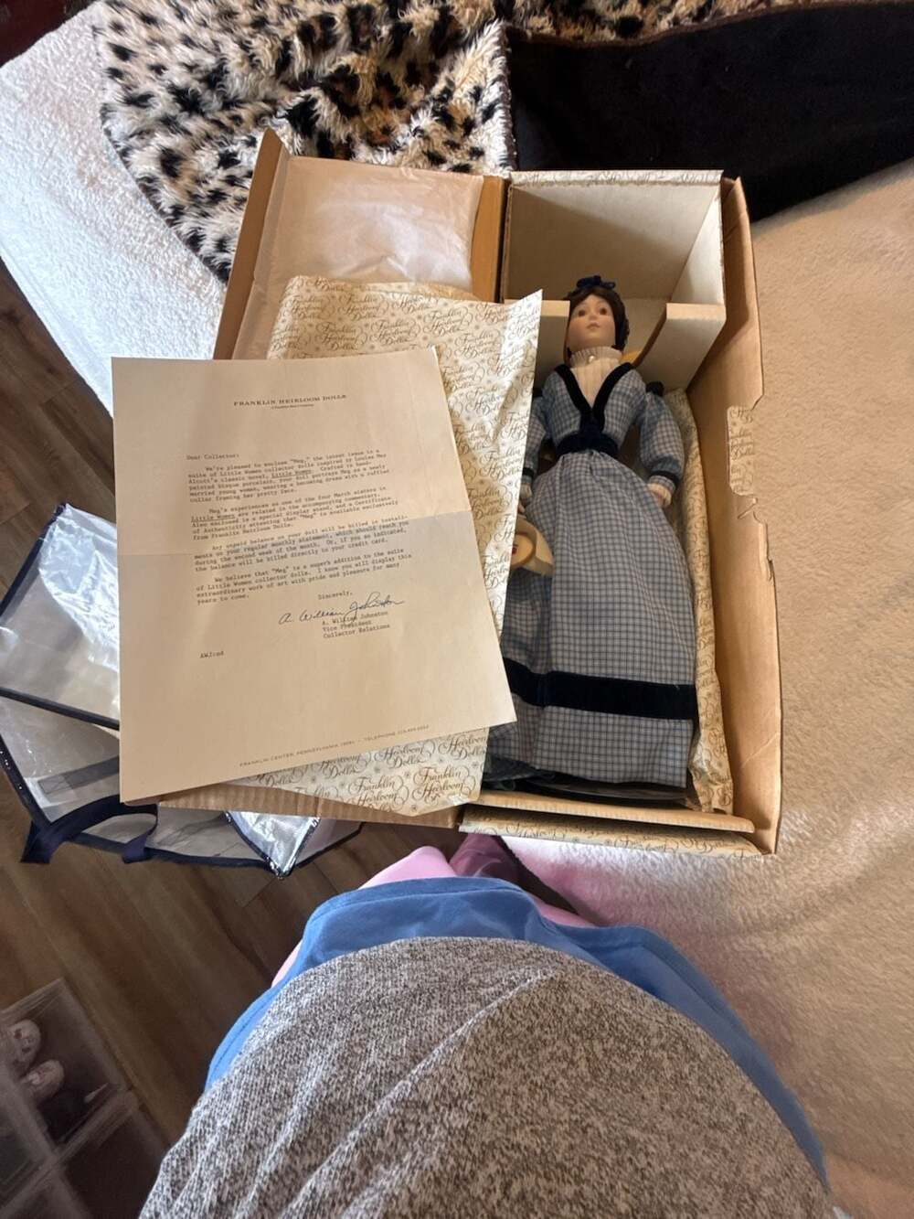 Franklin Heirloom Dolls Little Women 'Meg' 17" Bisque Porcelain Doll in Box